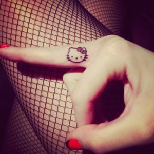 Beautiful Finger Tattoos (13)