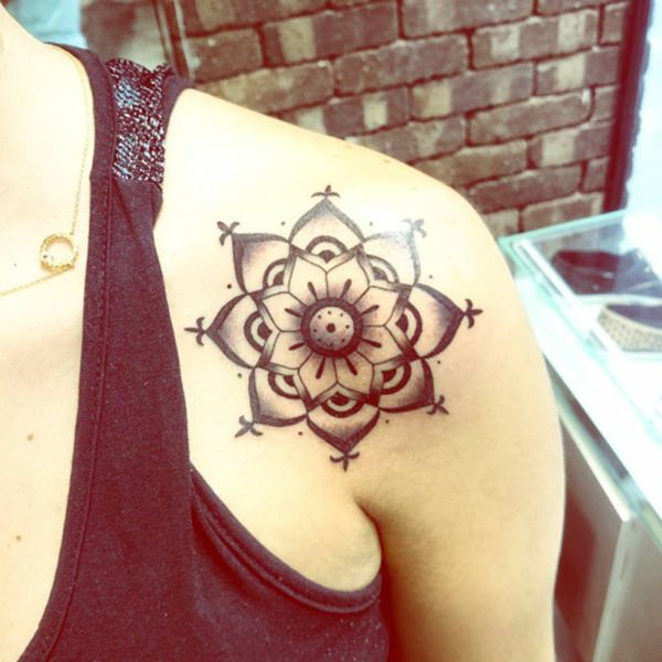 Best Mandala Tattoos (46)