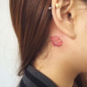 50+ Amazing Behind The Ear Tattoos For Women