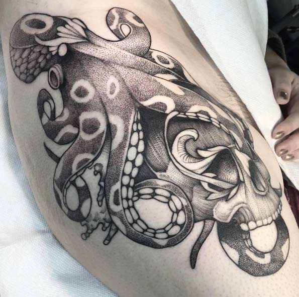 40+ Fascinating Squid and Octopus Tattoo Designs