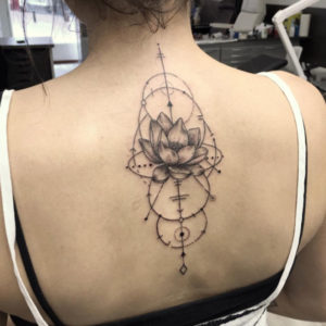 40+ Geometric Tattoo Designs For Men And Women